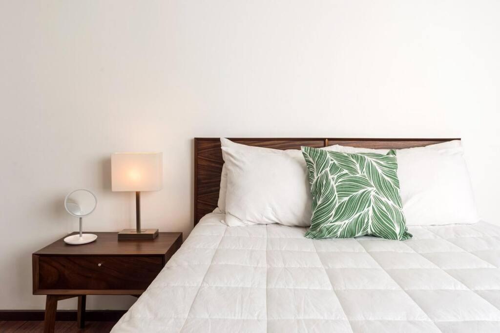 Condesa Residence 7 Stylish 2 Bedroom, 1 Bathroom Residence Accentuating Expansive Interiors Мехико Экстерьер фото